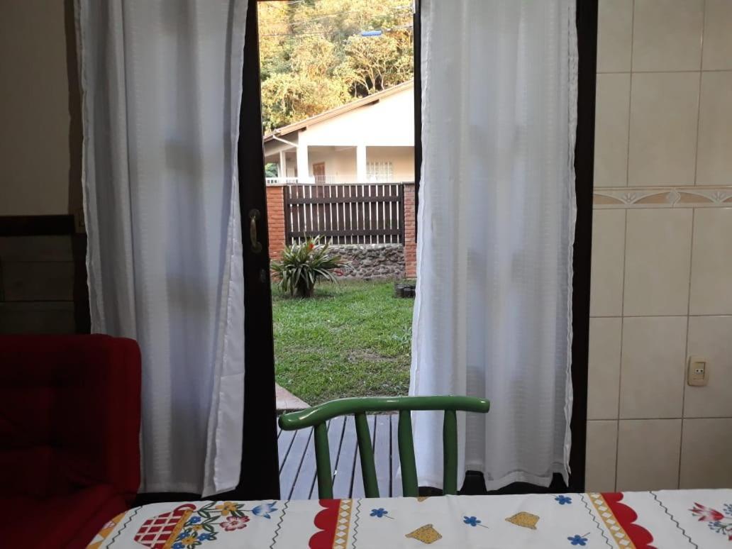 Residencial Do Cadinho Apartment Pinheira Bagian luar foto